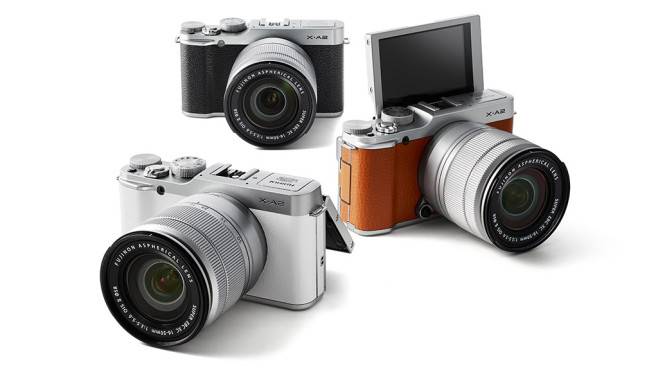 Fujifilm X-A2: Neue Systemkamera mit Selfie-Display